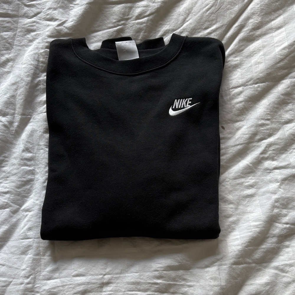 Nike Men's Classic Black Crewneck Sweater